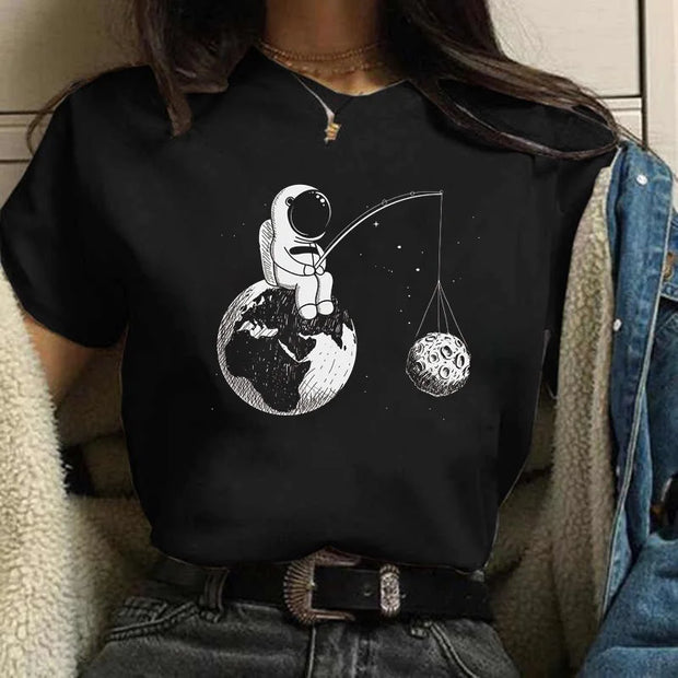 Harajuku Funny 90s Girl Moon Women T Shirt